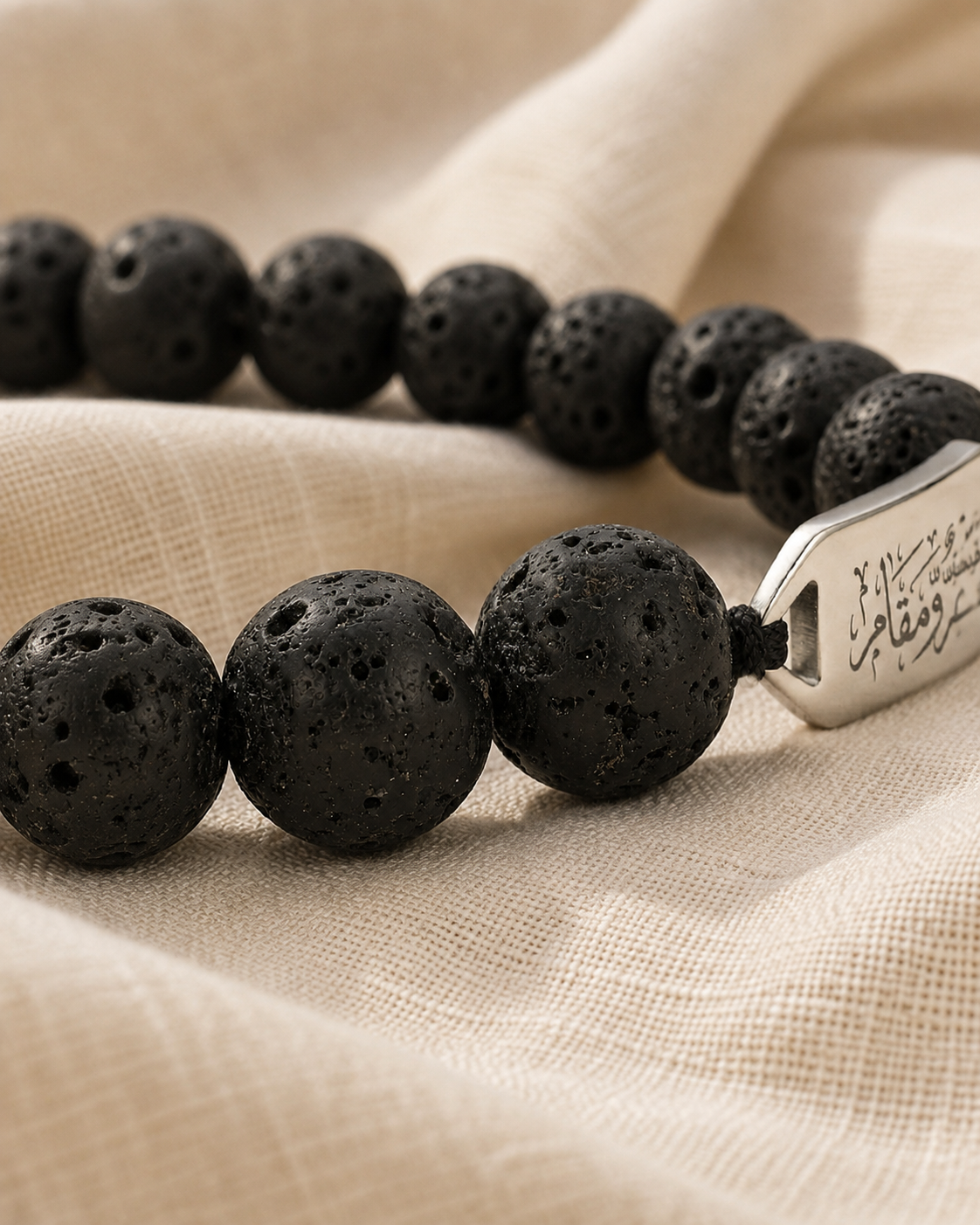 مستقر ومقام Lava Stone Bracelets