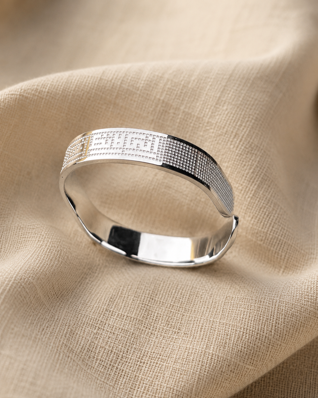 Kufi Bracelet / فلا آرى إلاك